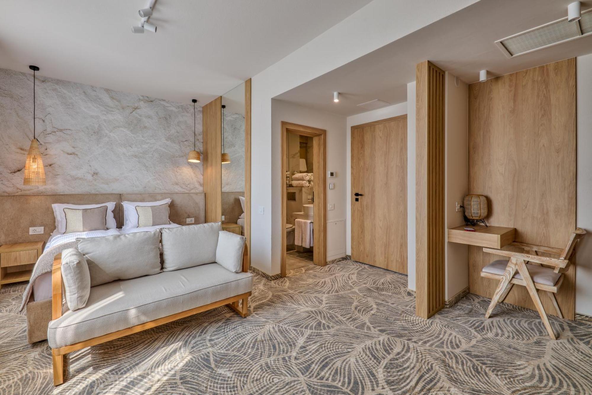 Hotel Serenity Temeşvar Dış mekan fotoğraf