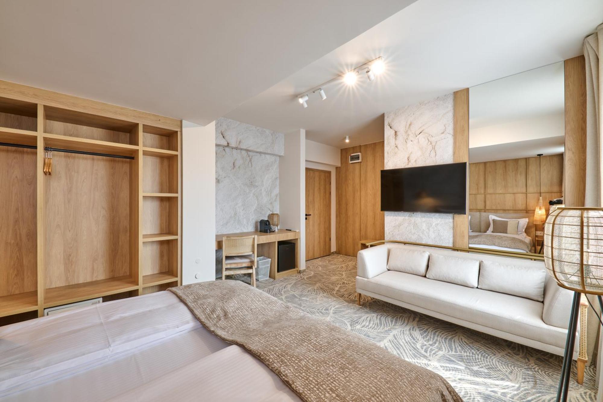 Hotel Serenity Temeşvar Dış mekan fotoğraf