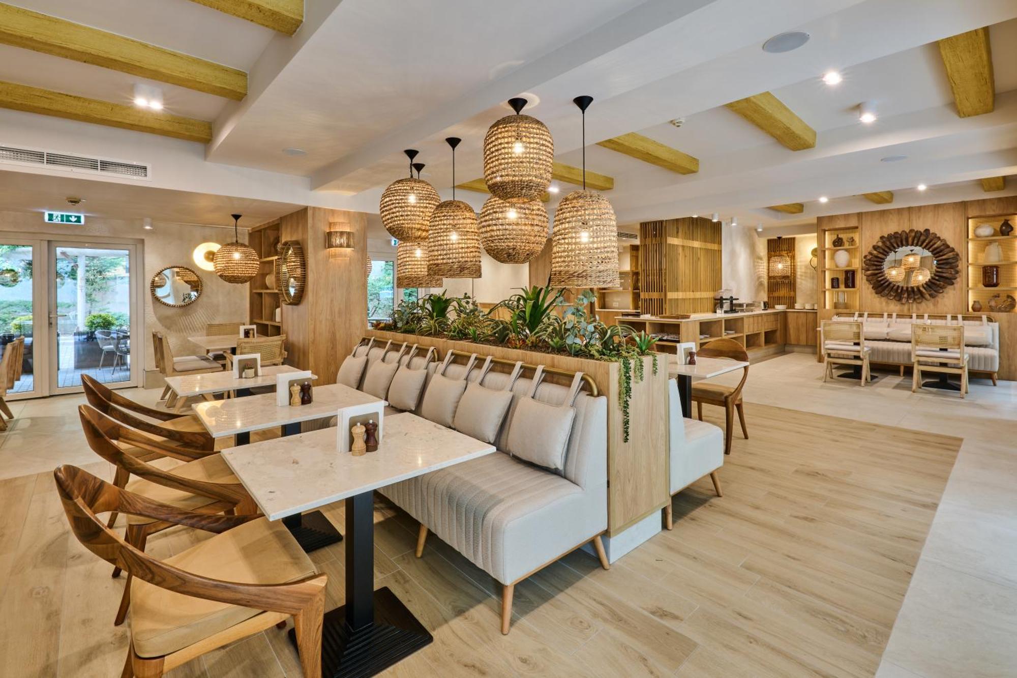 Hotel Serenity Temeşvar Dış mekan fotoğraf