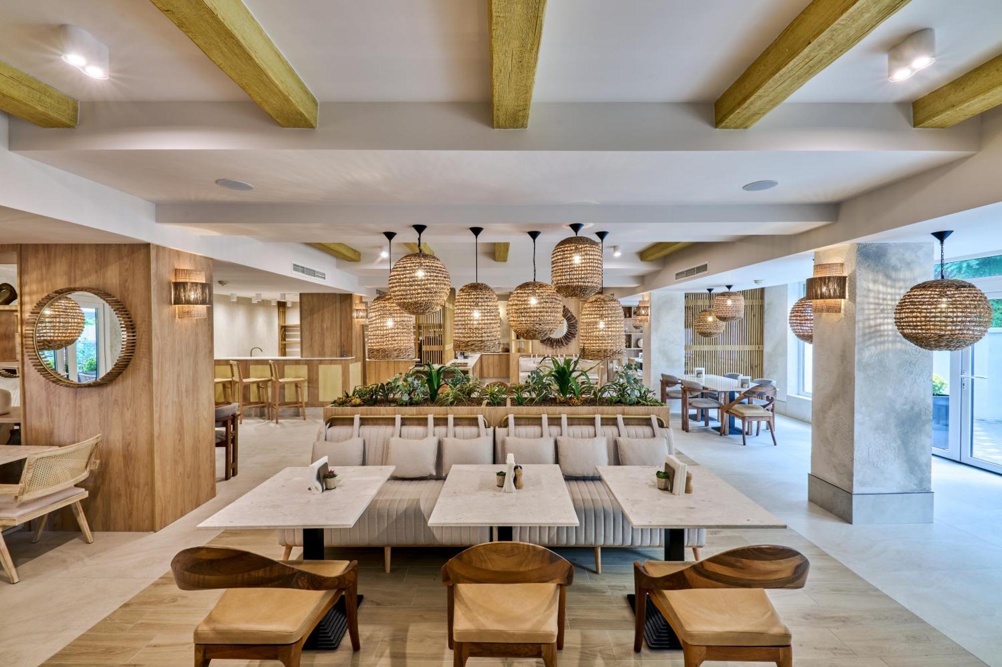 Hotel Serenity Temeşvar Dış mekan fotoğraf