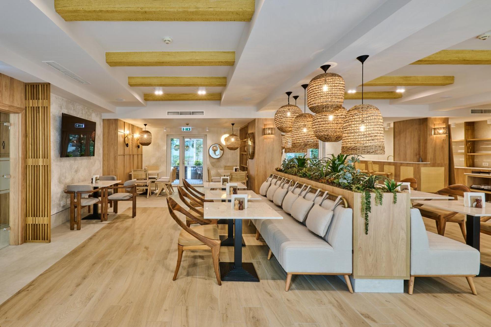 Hotel Serenity Temeşvar Dış mekan fotoğraf
